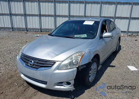2010 Nissan Altima 2.5 S z USA, uszkodzony, nr VIN 1N4AL2AP4AN470321